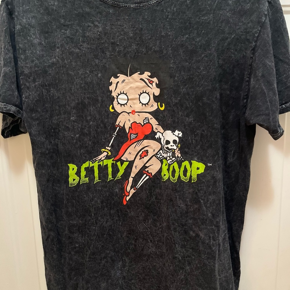 Betty Boop Skull Creepy Zombie Halloween Graphic T-Shirt Size M